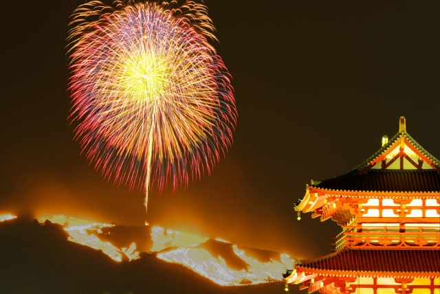 若草山焼き（奈良公園若草山）の日程、開催場所、花火の見どころ、アクセス